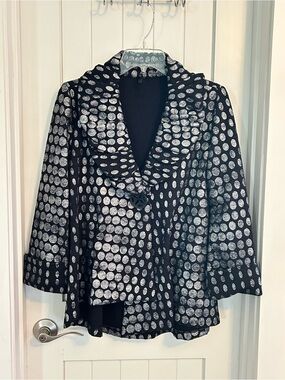 IC‎ by Connie K Asymmetrical Ruched Collar Artsy Jacket Black Silver Dot Small